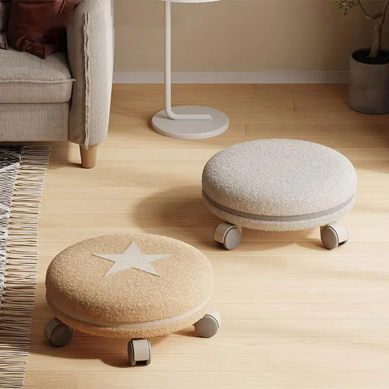 Wheeled Low Stool Universal Wheel Small Stool Lamb\'s Wool Household Shoe-changing Low Stool Mute Non-slip Wheel Footstool