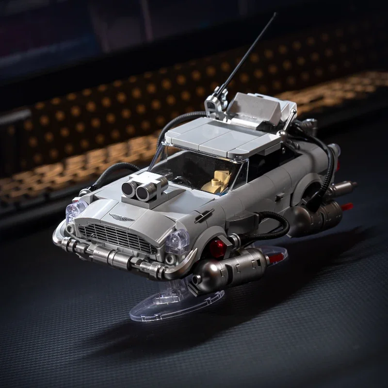 

Flowing Silver Flyer Sports car Building block Creative assembly model ornaments Container DISPLAY BOX Toy Boy's Gift