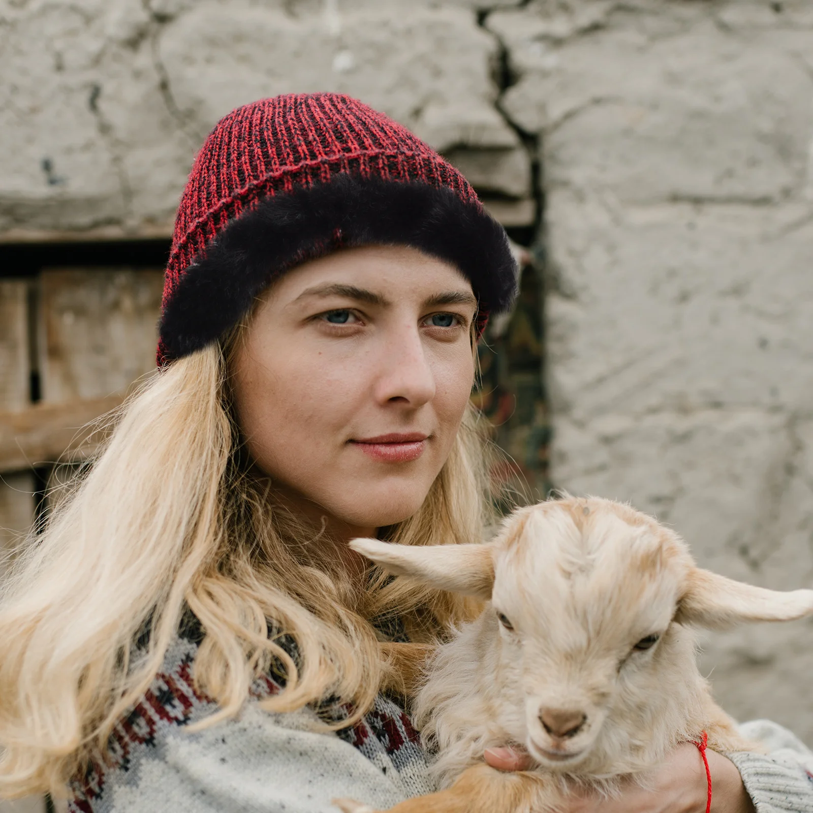 

1Pcs Christmas Faux Ribbon Trim Long Shaggy Roll Suitable for Hanfu Xmas Tree DIY Craft Decorations Christmas Faux Ribbon