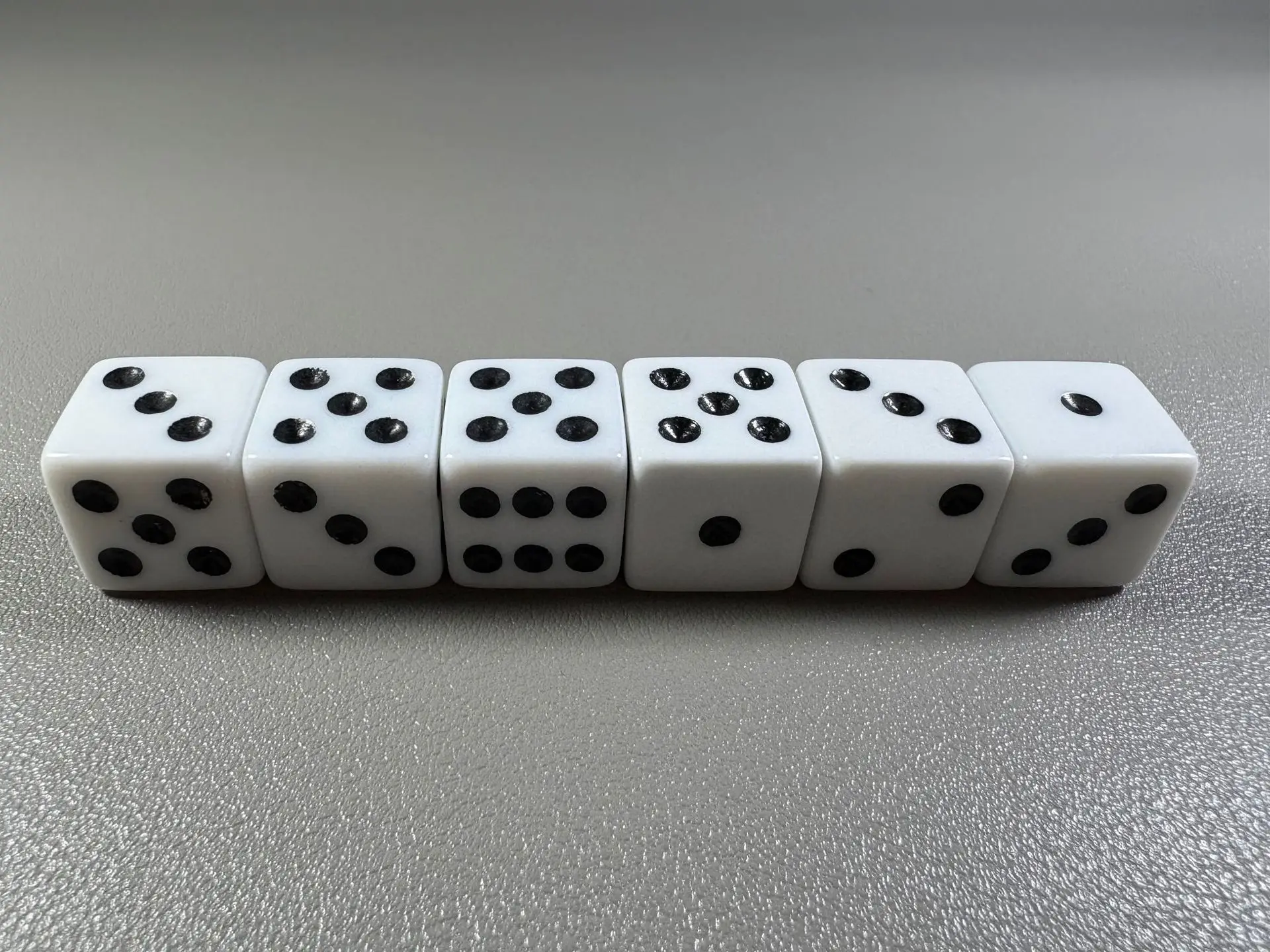 10pcs/pack White New Acrylic Dice 16mm Black Dot Square Corners High Quality Boutique Game Dice