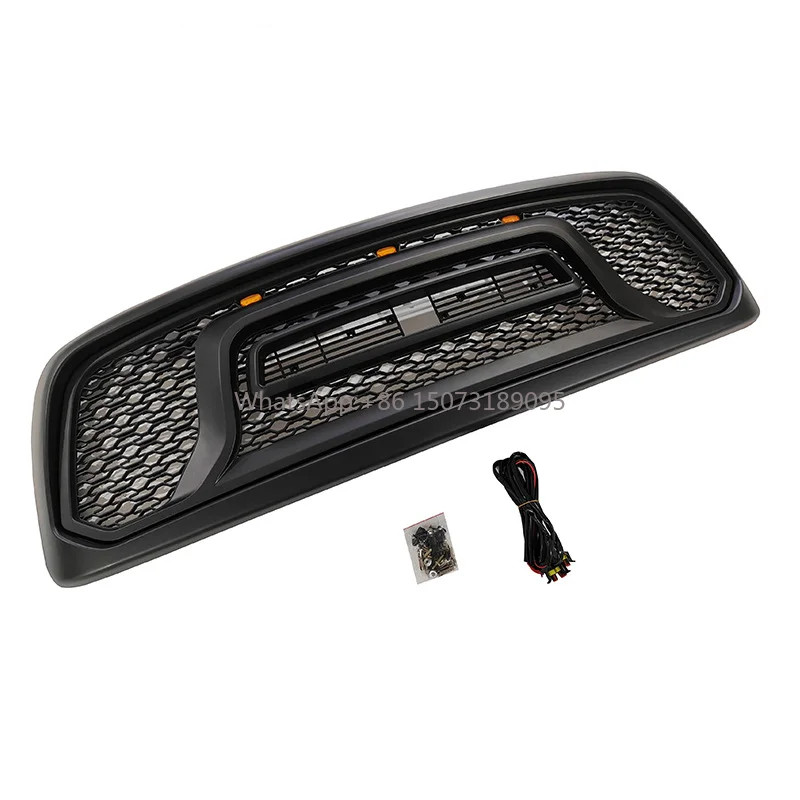 

Для Dodge Ram1500 2002-2005 светодиодная передняя решетка из АБС-пластика в сетку в сотовом стиле с размещением переднего бампера в новом состоянии