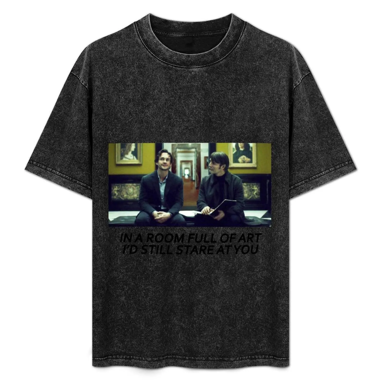 

HANNIGRAM - In a room full of art T-Shirt Classic Graphic Short Sleeve Top