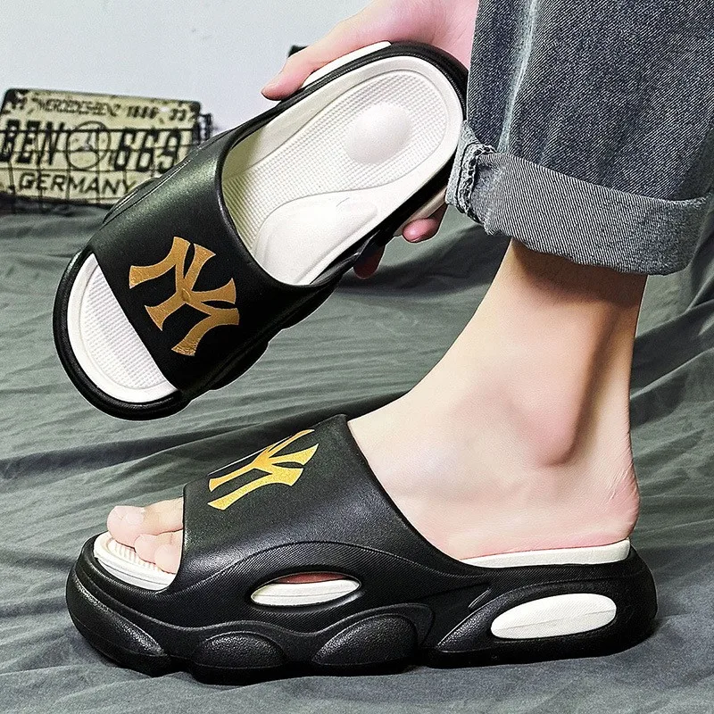 Summer Men Slippers Fashion Extra-thick Sole Slides Soft Shoes Outdoor Sandals Male Comfortable Beach Shoes