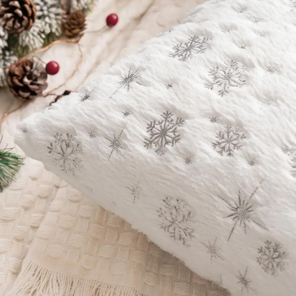 Christmas-themed Pillowcase Christmas Snowflake Printed Throw Pillowcase Hidden Zipper Design Soft Plush Cushion for Dust-proof