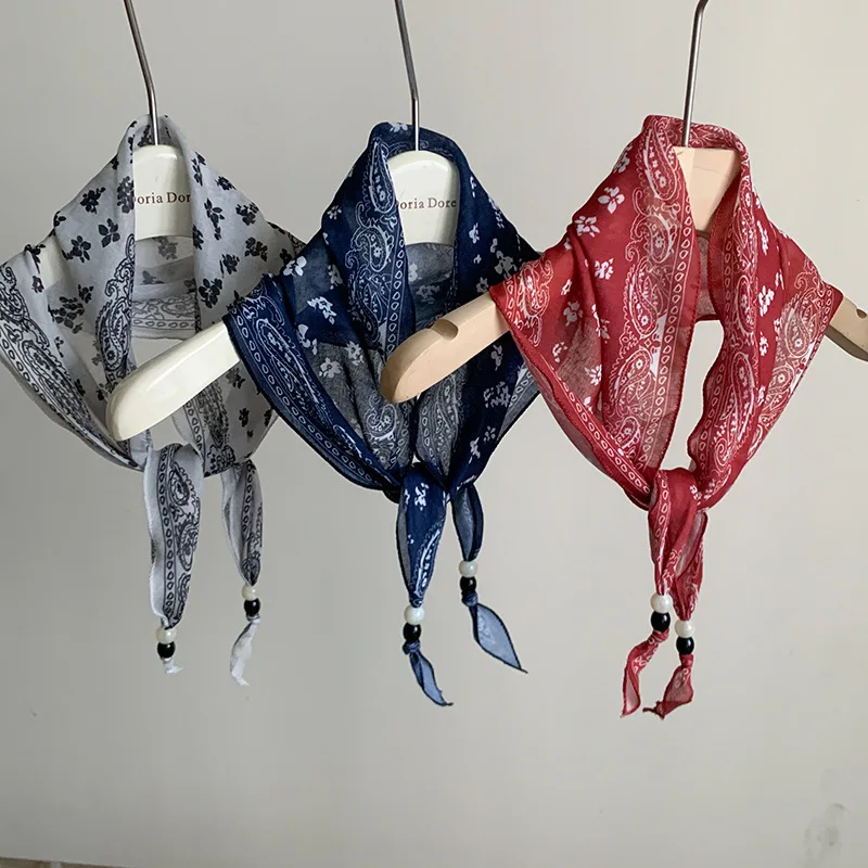 

Retro Versatile Scarf Fashion Triangle High-end Elegance Temperament Accessories Thin Neck Headscarf Multi-purpose