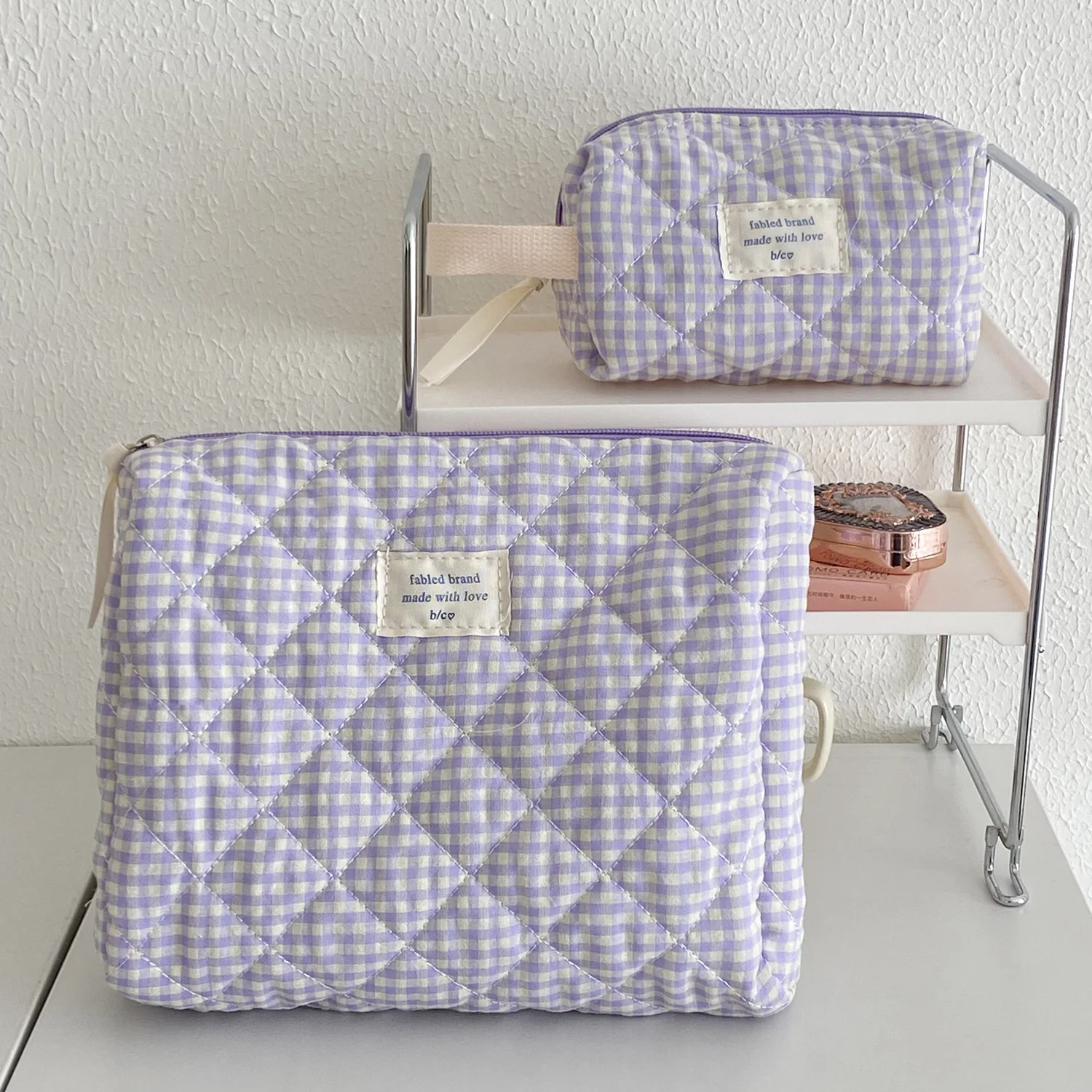 

Berry-colored large-capacity student cosmetic quilted toiletry bag storage bag plaid makeup bag Korean ins