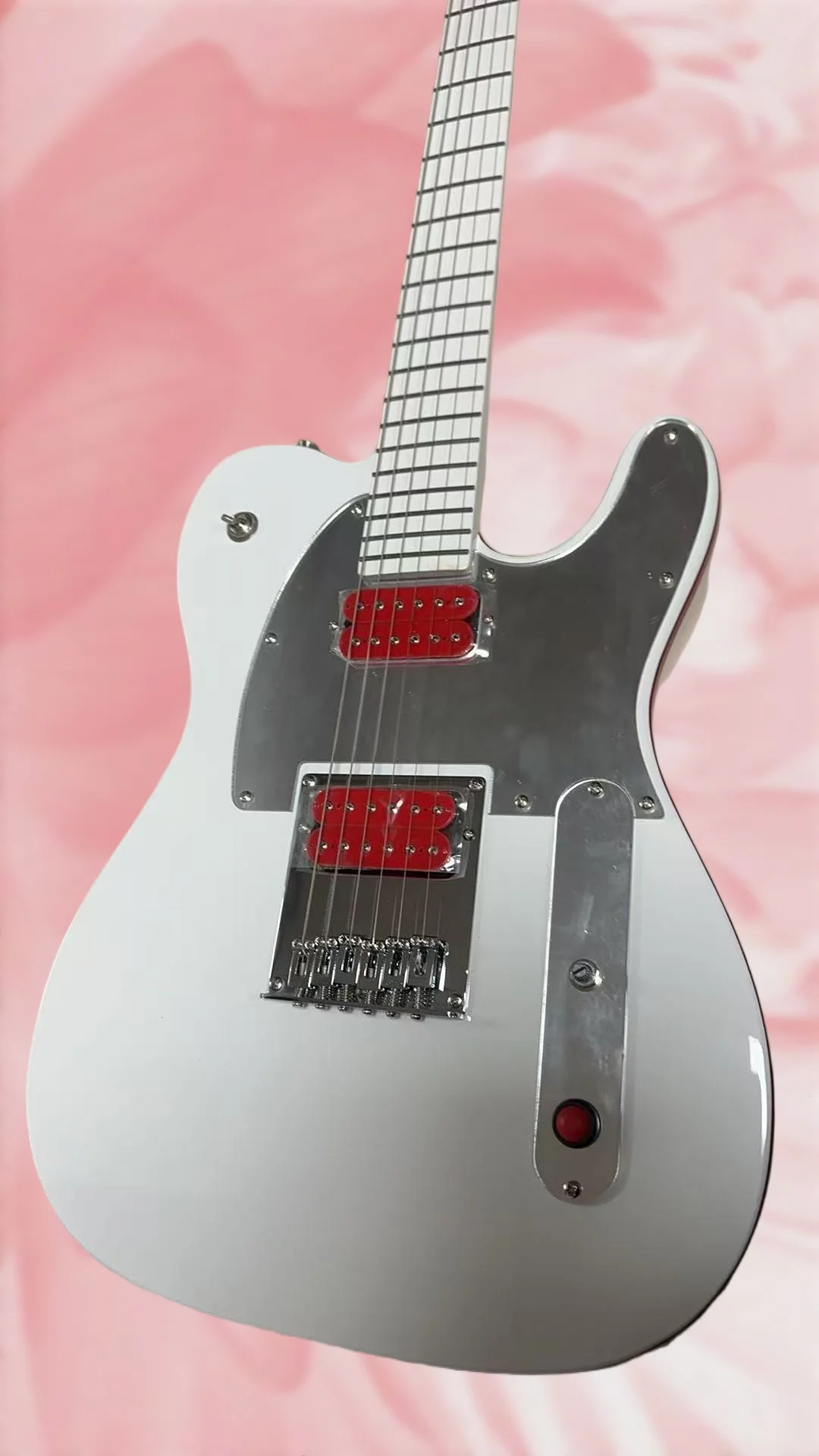 

Высококачественная кастомная гитара Custom 5 Signature, белые звукосниматели H-H, красные ручки, 2026