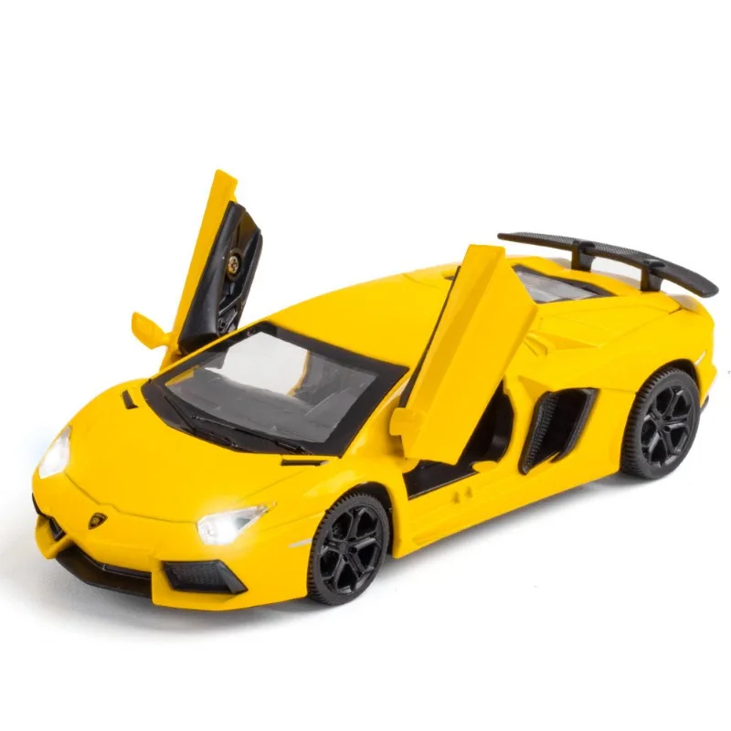 Simulation 1/32 Scale Lamborghini LP740 Sport Car Model With Sound And Light Pullback Metal Diecast Collective Miniature Voiture