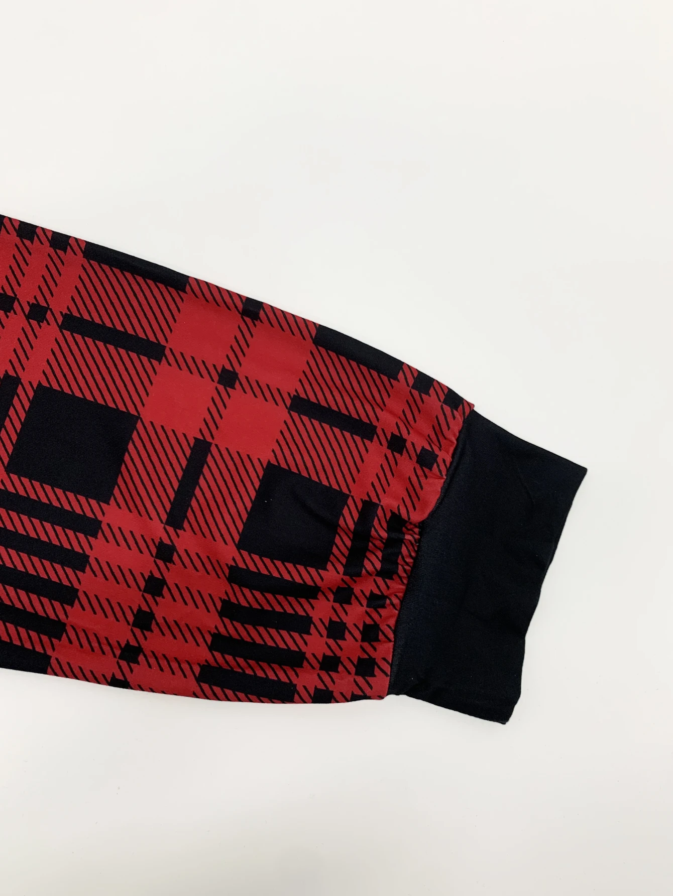 Plus size damski walentynkowy sweter w kratę z nadrukiem miłosnym, elegancki T-shirt z długim rękawem, najlepszy wybór na wiosnę