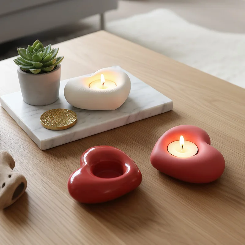 Ceramic Heart Candle Holder Modern Minimalist Base Tray Creative Tabletop Decor For Valentine's Day He Creative Decorative Props