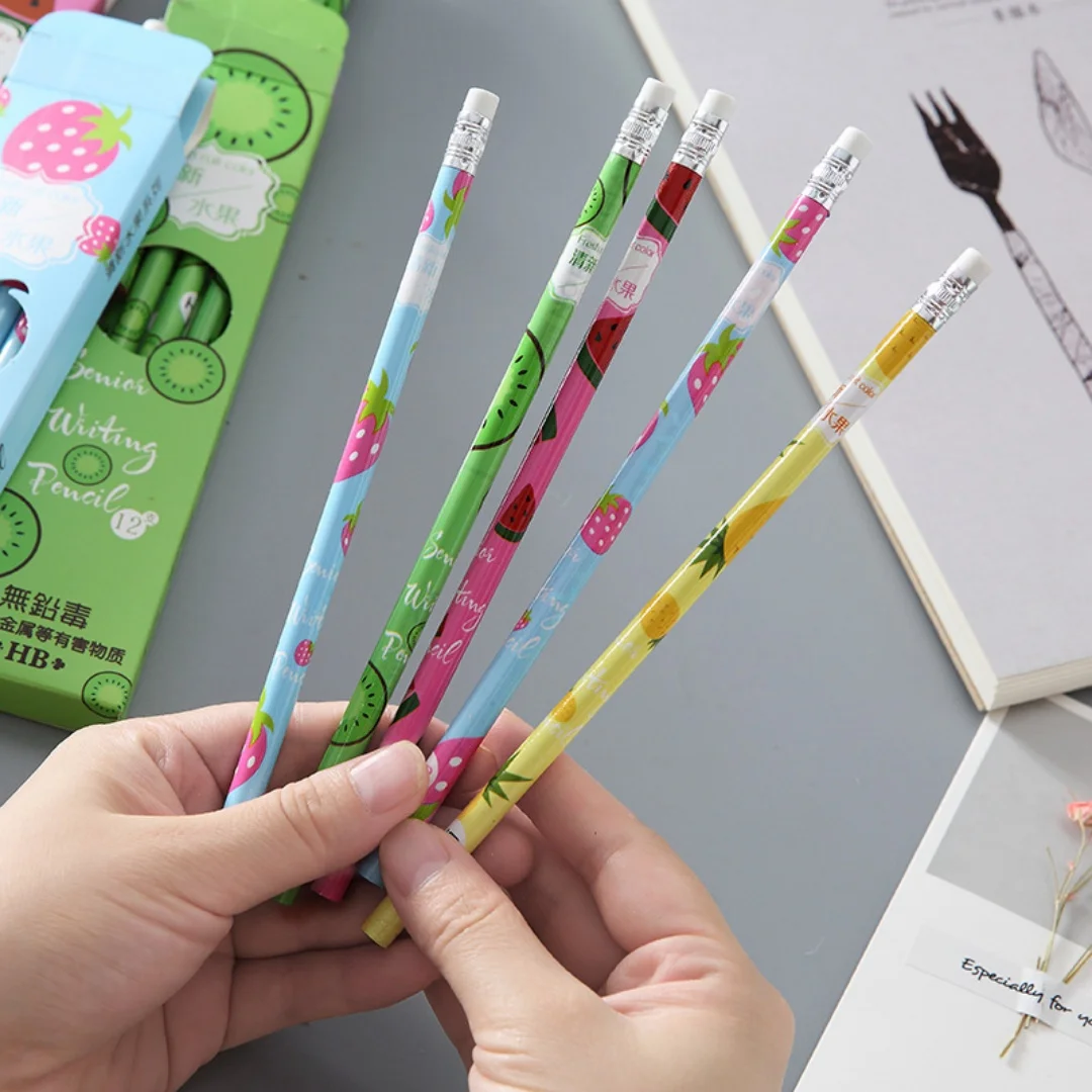 12er-Pack HB-Bleistifte mit niedlichem Fruchtmuster und Radiergummi-Aufsätzen, Cartoon-Bleistifte für Kinder und Schüler, Schulbedarf zum Zeichnen und Schreiben, Geschenk – Detail 3