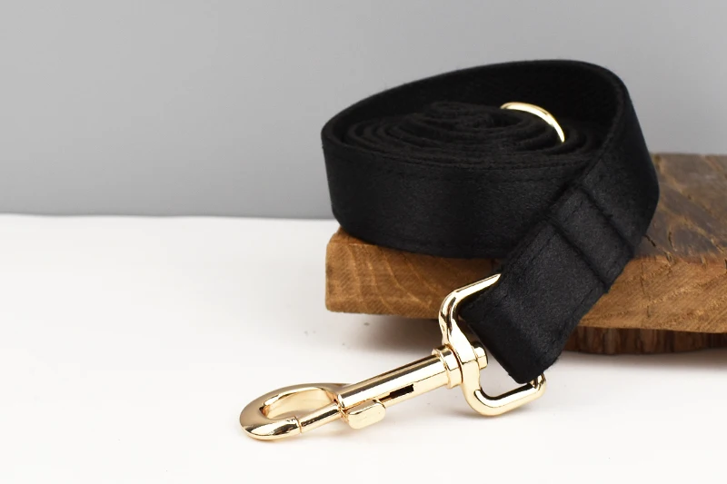 Haustierzubehör Maßgefertigtes Designer-Logo Luxuriöses Seidiges Polyester Hundehalsband Leinen Geschirr Schleifen-Set Hersteller Crystal03 – Detail 3