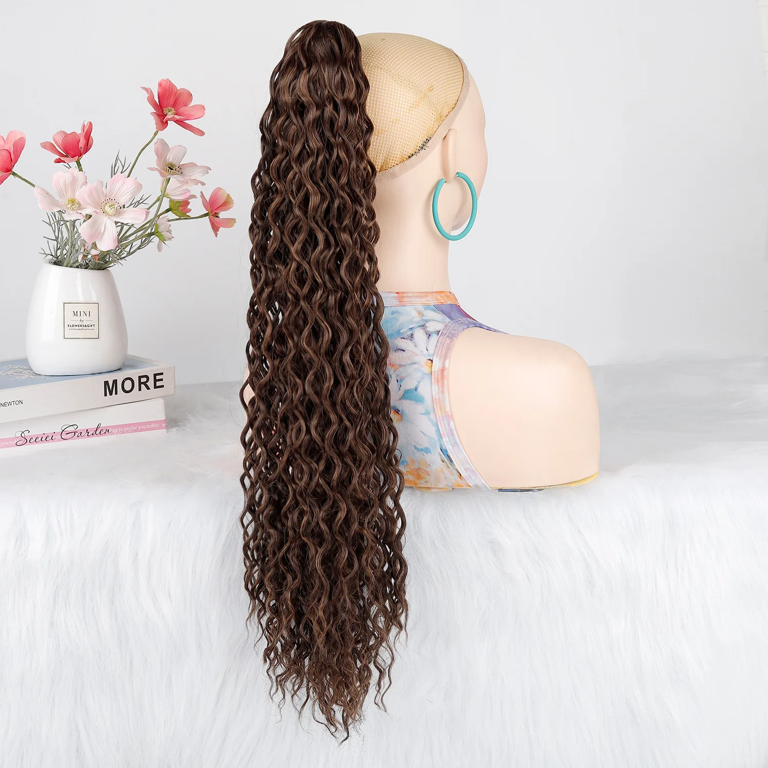 

Synthetic Claw Clip Deep Wave Ponytail Voluminous Curly Hairpiece Fluffy Spiral Bubble Curl Heat Resistant Cosplay Wig Extension