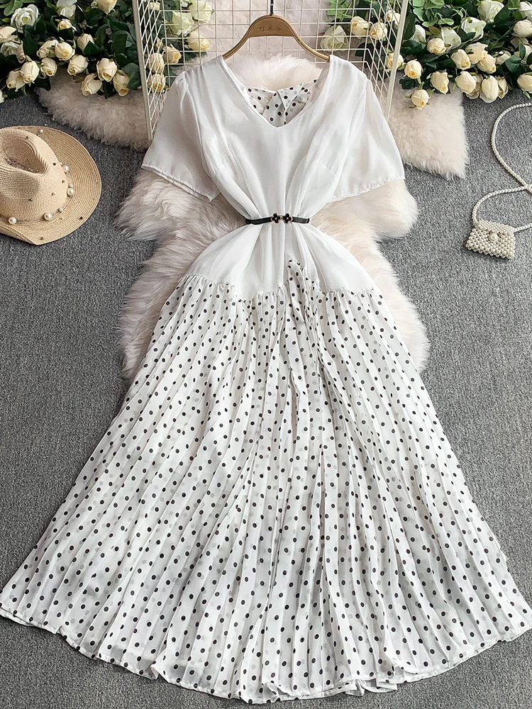 

Summer Women's Retro White Polka Dot V-neck Short Sleeved Dress 2025 New Waist Cinched Pleated Long Dress J02