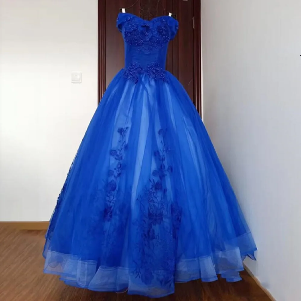 4034 Quinceanera Dresses Sweet Party Prom Dress Luxury Lace Off Shoulder Ball Gown 16 Colors Vestidos Plus Size