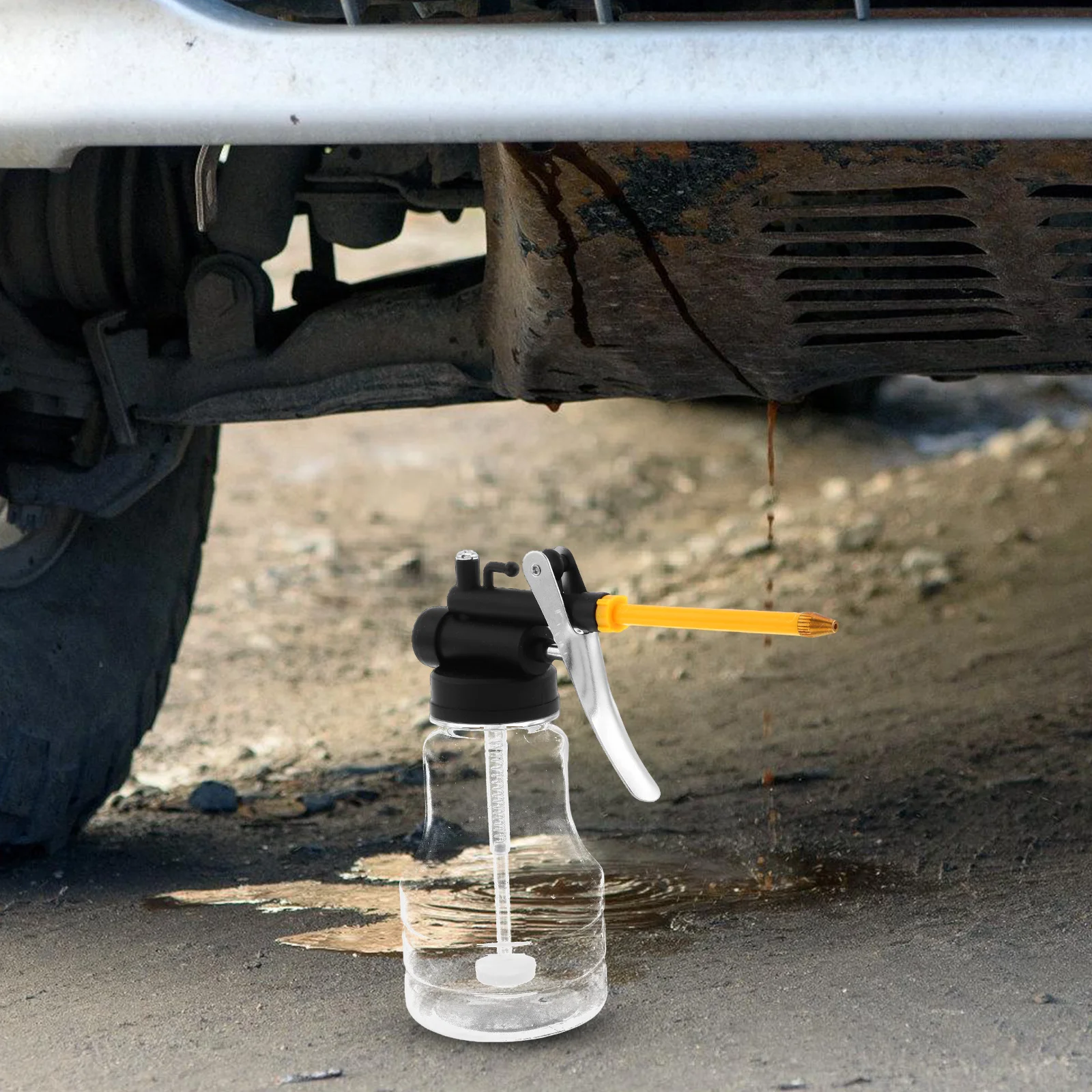 

High Pressure 250ml Oil Injector Handheld Oiler Bucket Engine Dispenser Container Bottle Pump Gun Plastic Hose Copper Tip