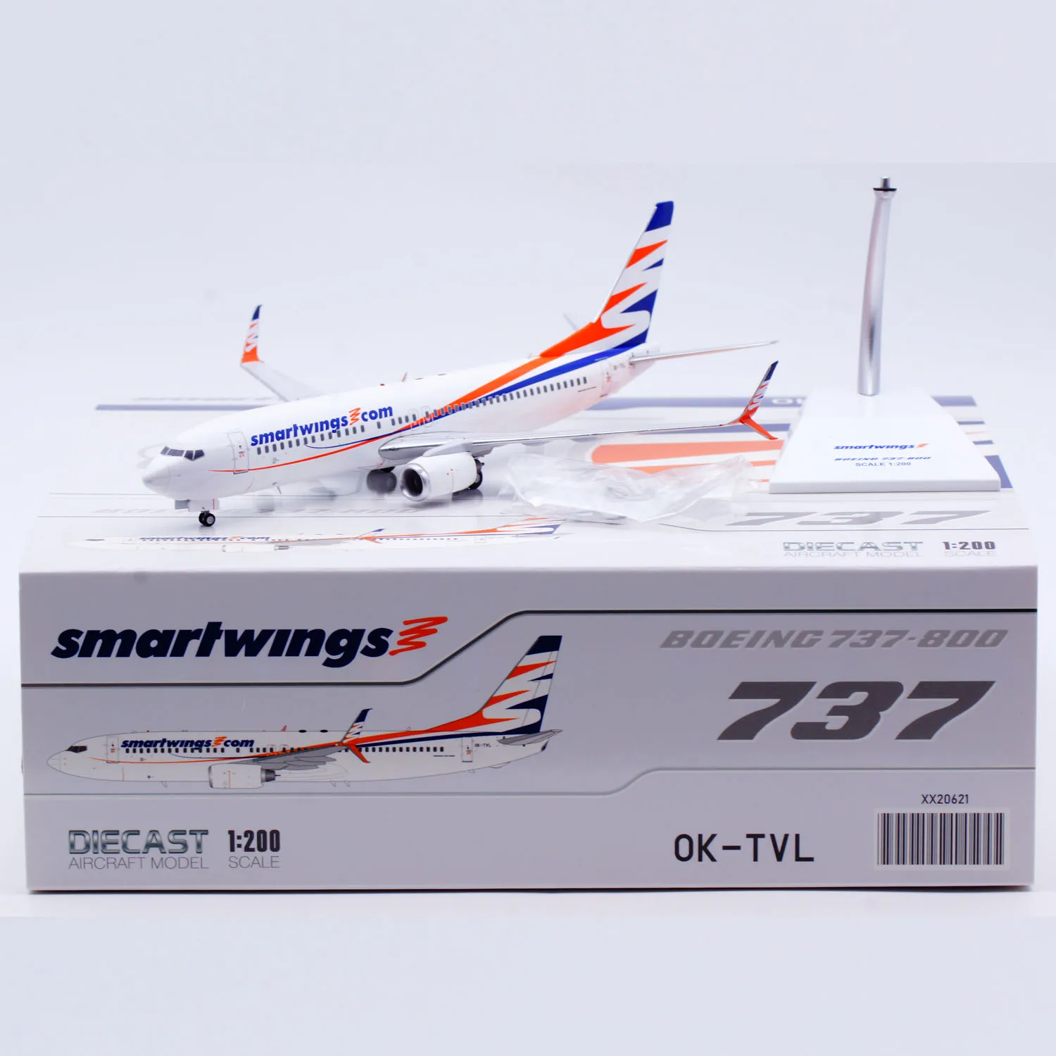 

XX20621 Alloy Collectible Plane Gift JC Wings 1:200 Smartwings Boeing B737-800 Diecast Aircraft Jet Model OK-TVL With Stand