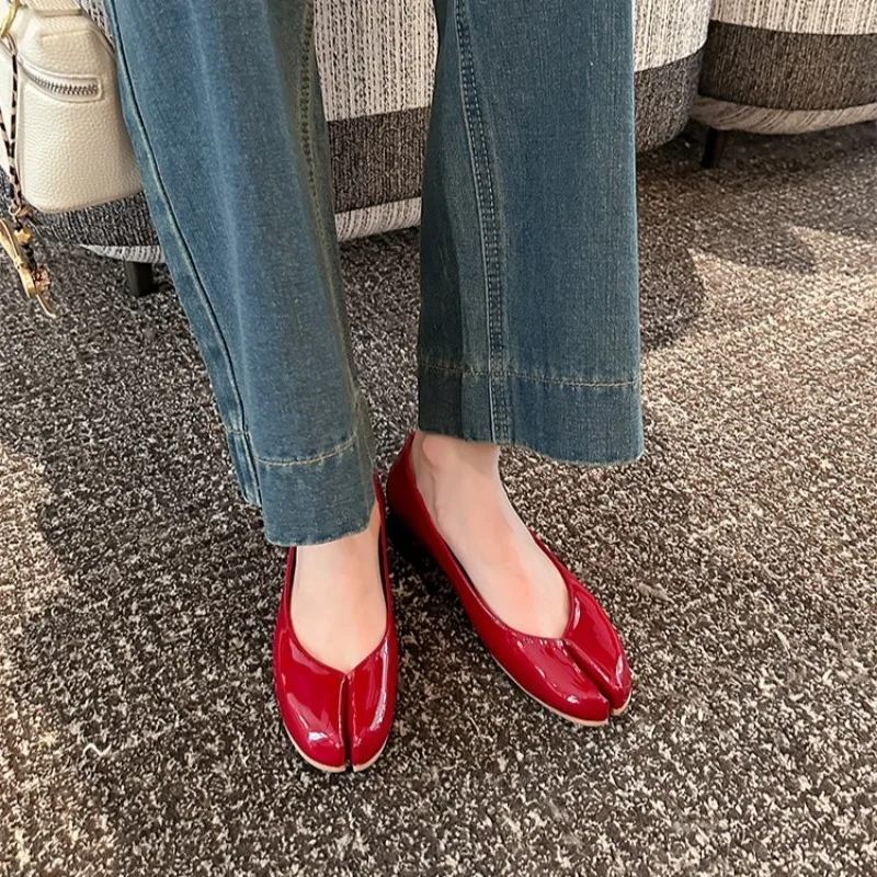 

Women's Vintage Split Toe Mary Jane Flats Shoes Soft Sole Leather Loafers Shoes for Women Daily Walking Shoes Sandalias De Mujer