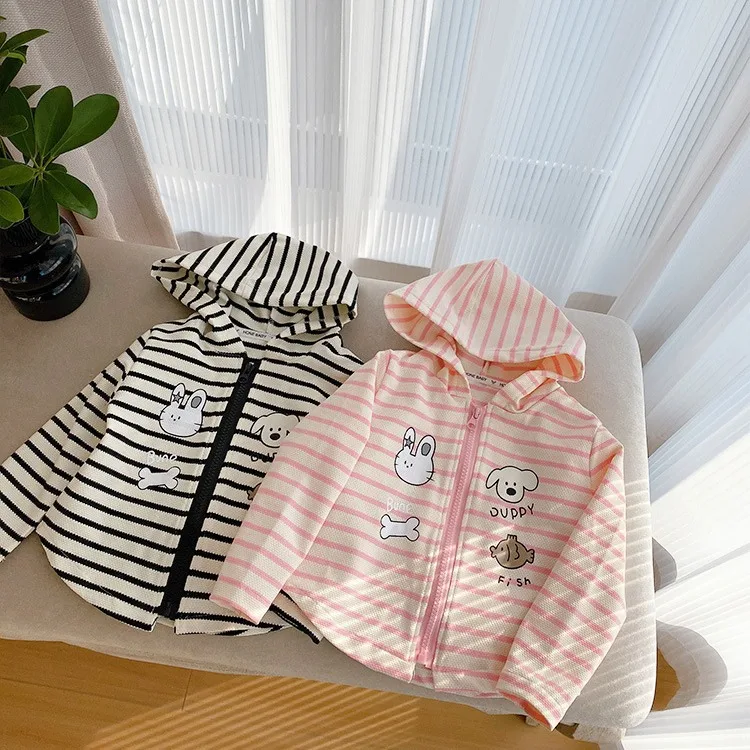 Girls Hoodie Coat 2024 New Fall Baby Black and White Striped Zipper Hooded Cardigan Coat Girls Treasure Spring Hoodie Top