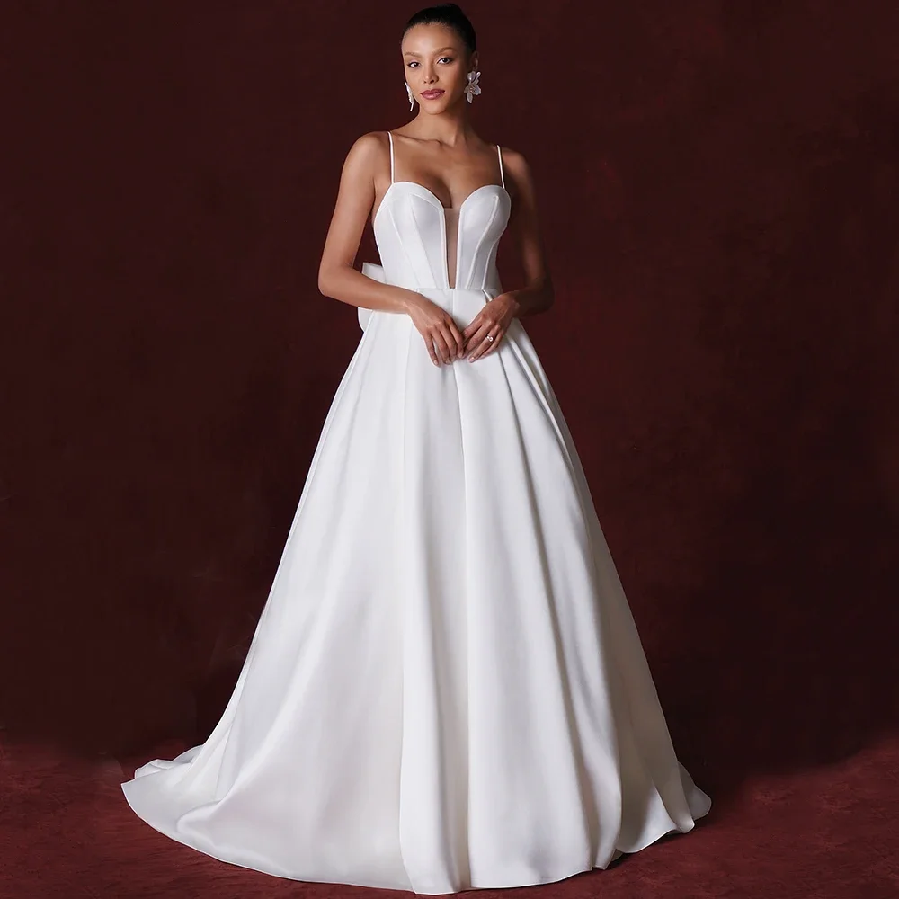 Sexy Open Back A-Line Bridal Wedding Dress Spaghetti Straps Sleeveless with Bow Floor Length Sweep Train Custom Made Gowns