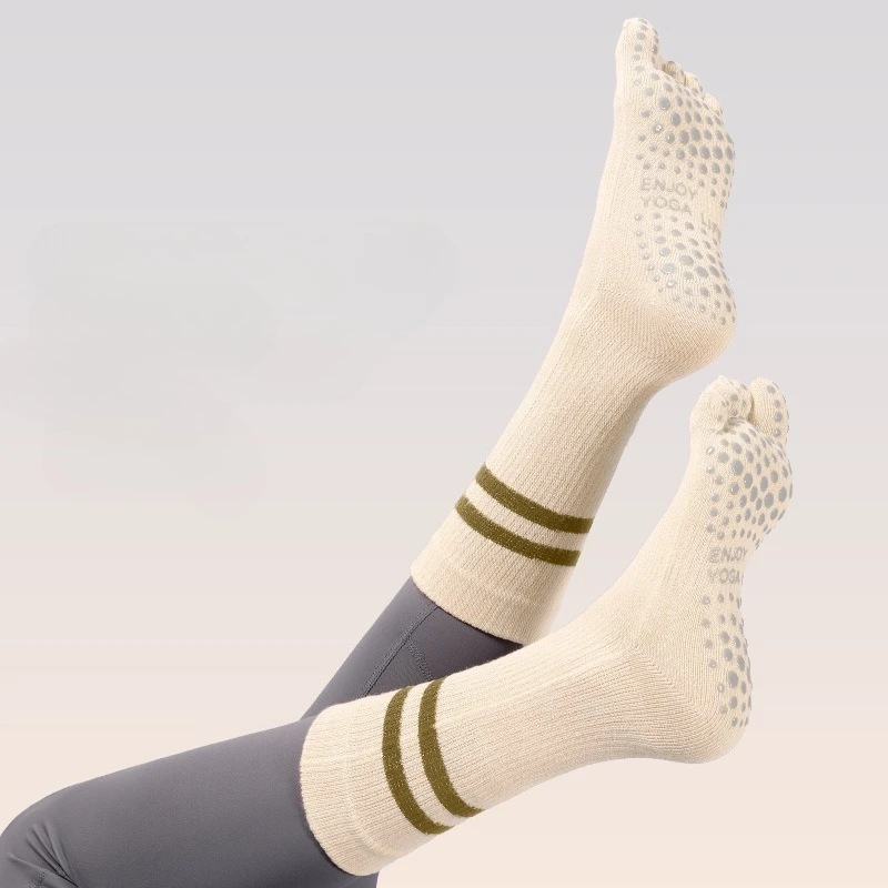 

Новые осенне-зимние женские носки для йоги с пятью пальцами, заостренные, с резиновой нескользящей подошвой, для пилатеса и танцев