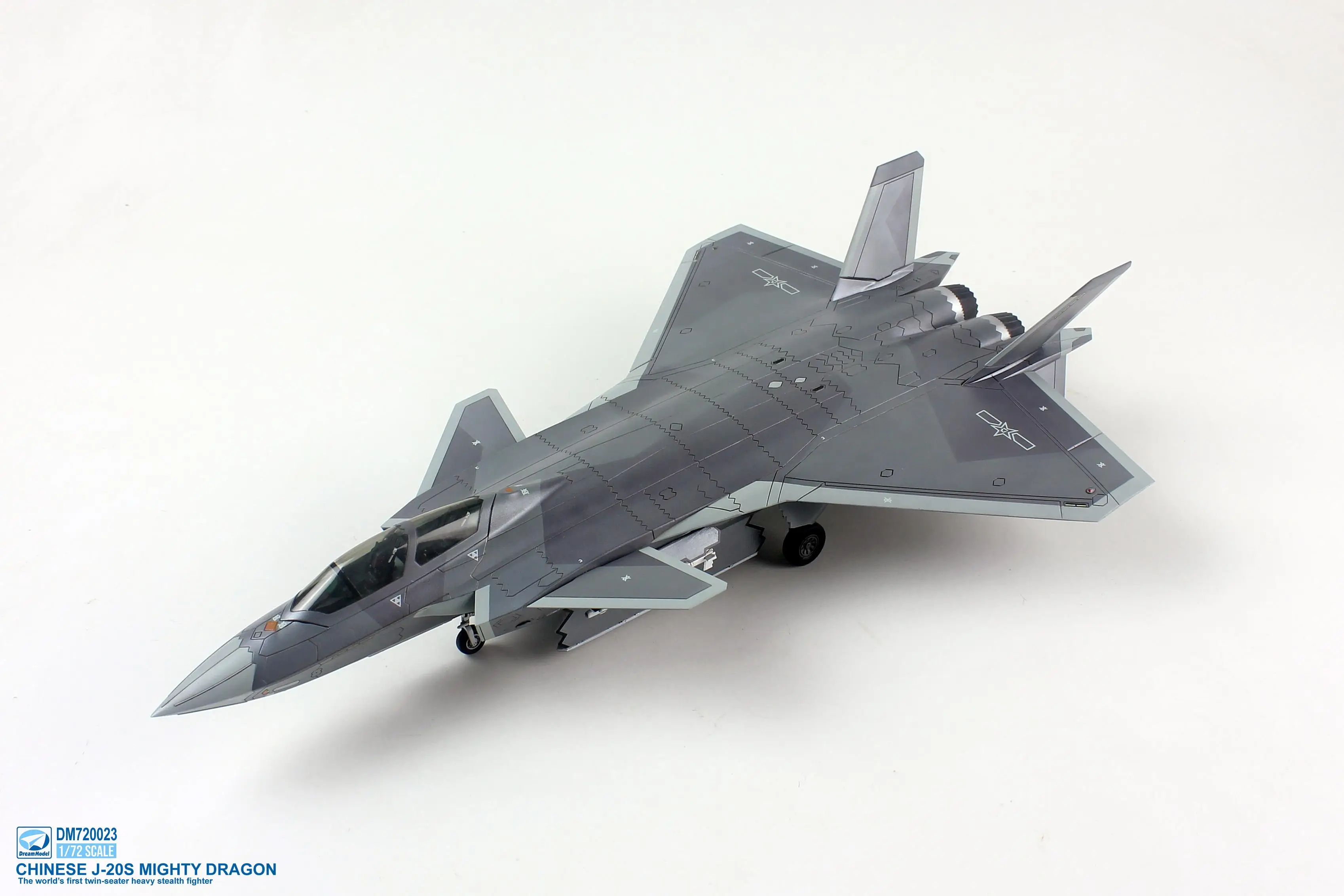 DREAM MODEL DM720023 1/72 Scale Chinese J-20S Mighty Dragon Model Kit