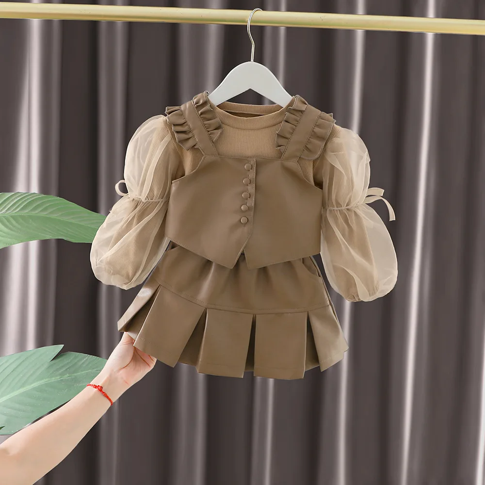 

2024 New Girl Leather Jacket Short Skirt Bottoming Shirt Three-piece Set for Little Ones Spring and Autumn Korean Fashion Suit