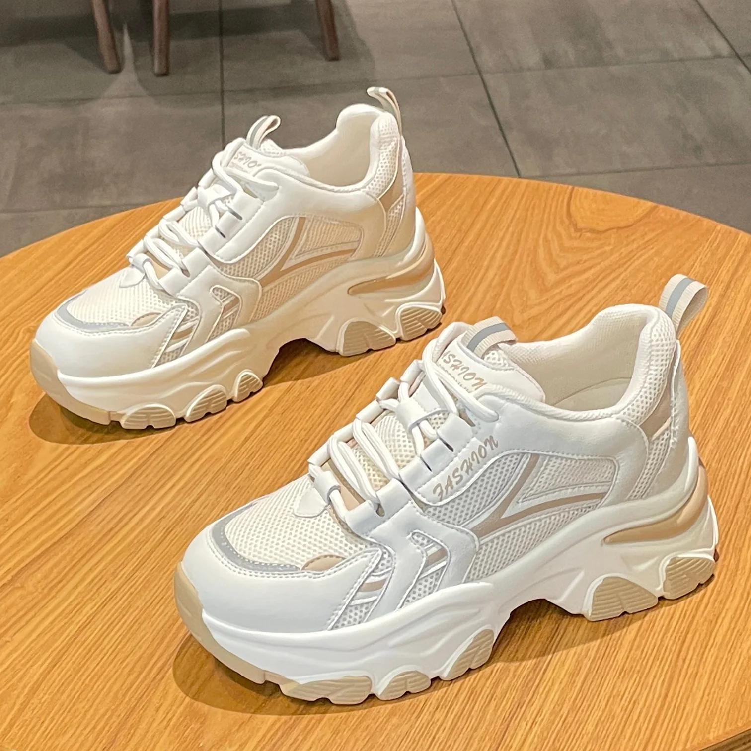 women's-dad-shoes-with-hidden-height-increase-thick-bottom-breathable-mesh-fall-2026-new-style-versatile-small-size-casual