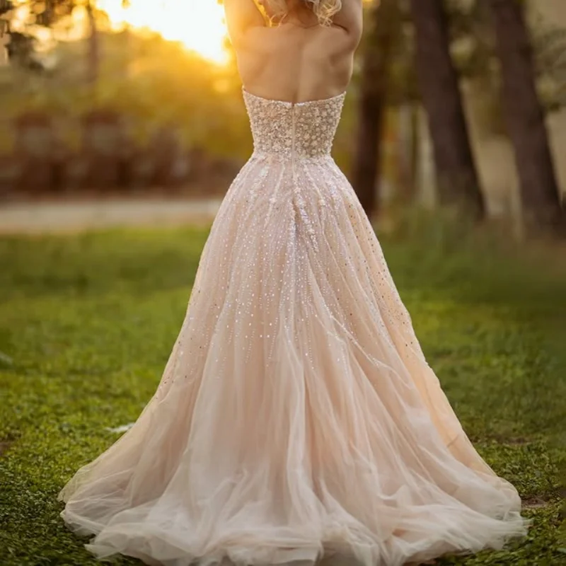 Abito Quinceanera champagne chiaro lucido Decalcomania glitterata Perline in pizzo con spalle scoperte Coda lunga Abiti da 15 Quinceanera ﻿ Personalizza