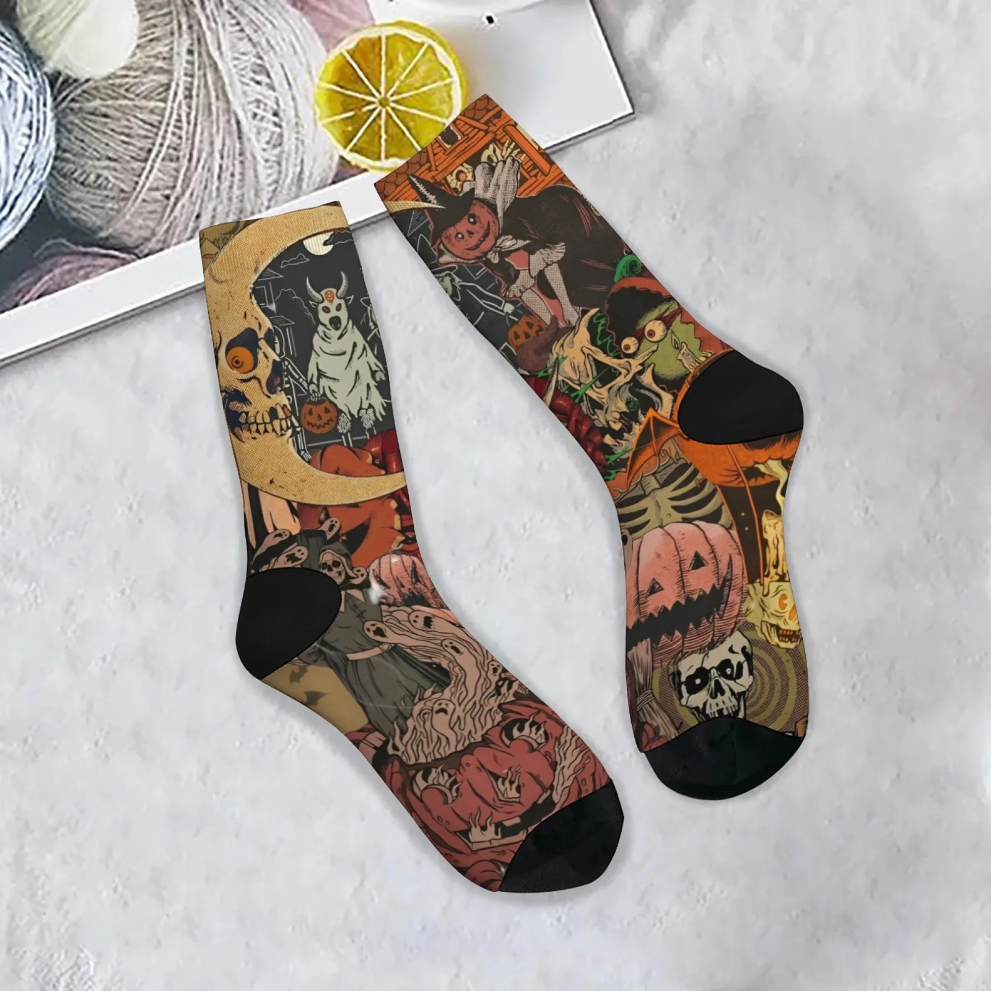 

Harajuku retro dark style men's socks, novel street trend ghost witch print casual socks, comfortable and breathable socks gift.