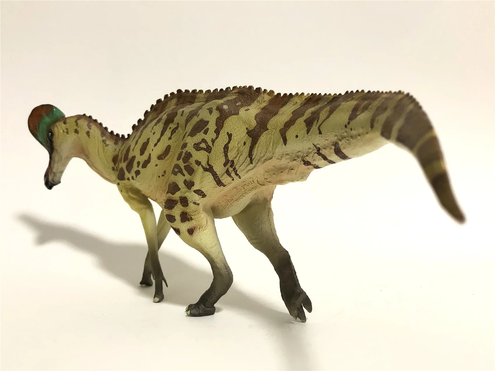 Pnso 28 corythosaurus figura hadrosauridae cretáceo dinossauro modelo animal coleção adultos brinquedos presente de aniversário de natal