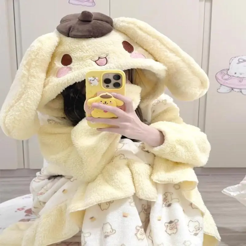 

Плюшевый халат Sanrio Pudding Dog из кораллового флиса для женщин, милый, очень теплый, осенне-зимний, новый стиль, с флисовой подкладкой, утолщенный, теплый
