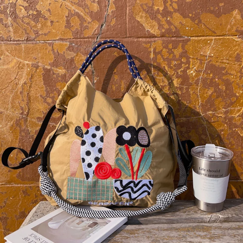 

large capacity embroidered bag for girls shopping bag, large capacity shoulder bag, simple, handheld, informal, with straps incl