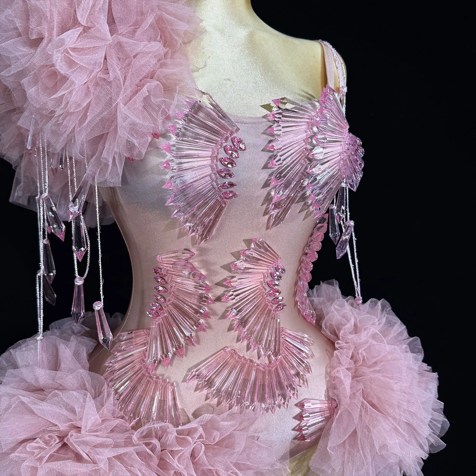 مثير شبكة الوردي داخلية يوتار بلورات الاكريليك نادي الرقص مرحلة الأداء عرض المرحلة نادي احتفال مهرجان حفلة عيد ميلاد