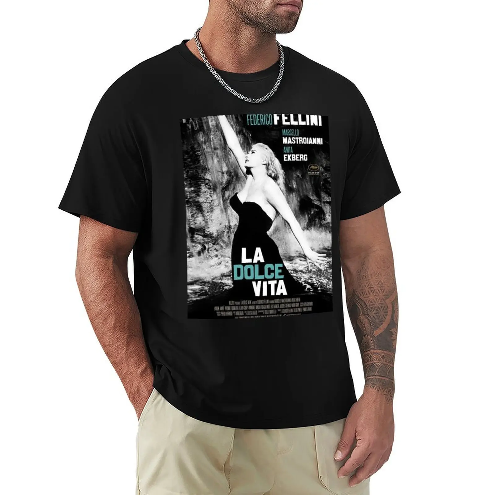 La Dolce Vita by Federico Fellini Movie Poster T-Shirt Simple Solid Color Crew Neck Tee