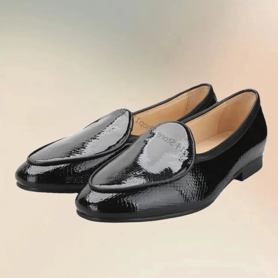 Peixe preto masculino escala mocassins de couro envernizado, deslizamento sobre sapatos, sapatos artesanais luxuosos, banquete de festa, vestido de escritório, moda