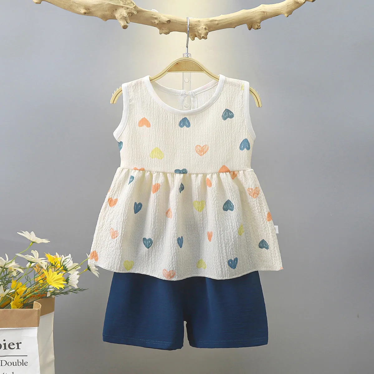 

Girls Short-sleeved Outfit Sets 2026 New Children's Clothing Girls Print T-shirt Thin Children's Suit Girls Outfit Sets