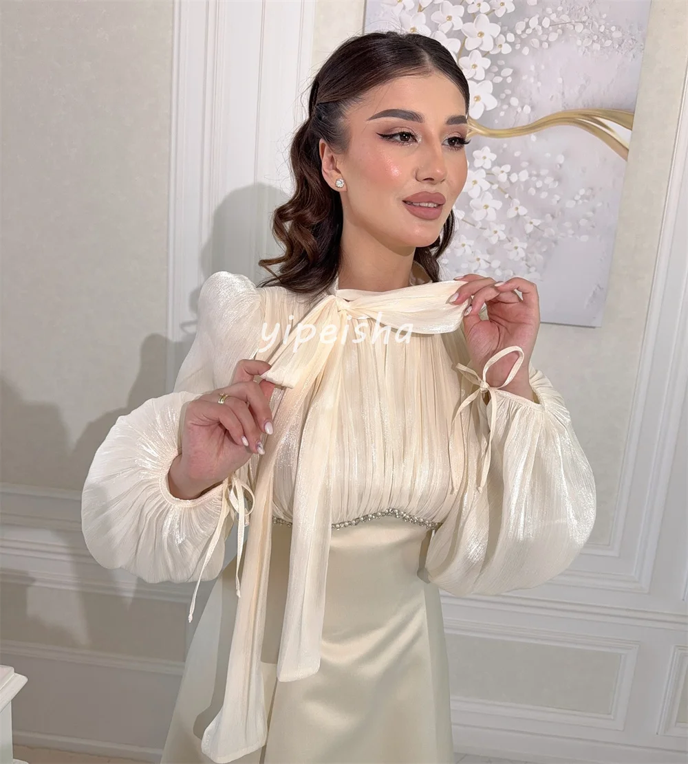 ที่กําหนดเองสไตล์โมเดิร์นคลาสสิก Charmeuse Rhinestone Bow A-Line คอข้อเท้าความยาวชุด Bespoke โอกาสอย่างเป็นทางการ