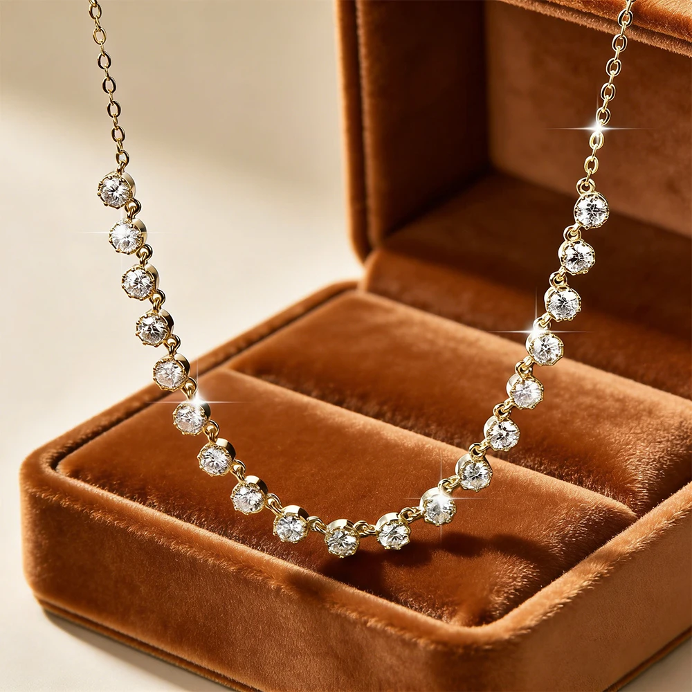 Thumbnail 3 - #10 Trending Moissanite Pendant Necklaces Right Now