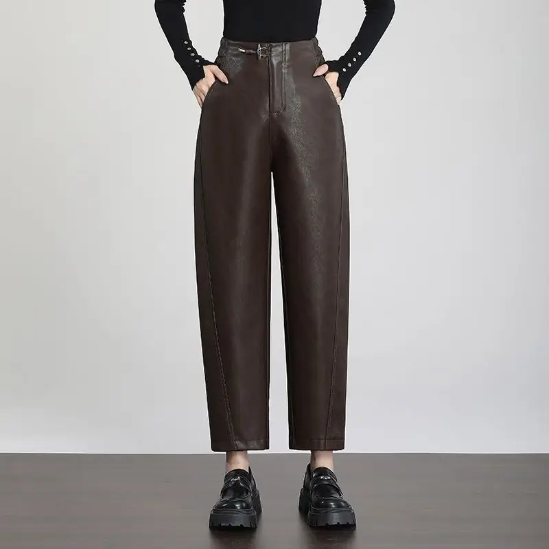 

Модные кожаные брюки для женщин, осенне-зимняя новинка, с высокой талией, прямого кроя, повседневные и стильные, укороченные брюки.