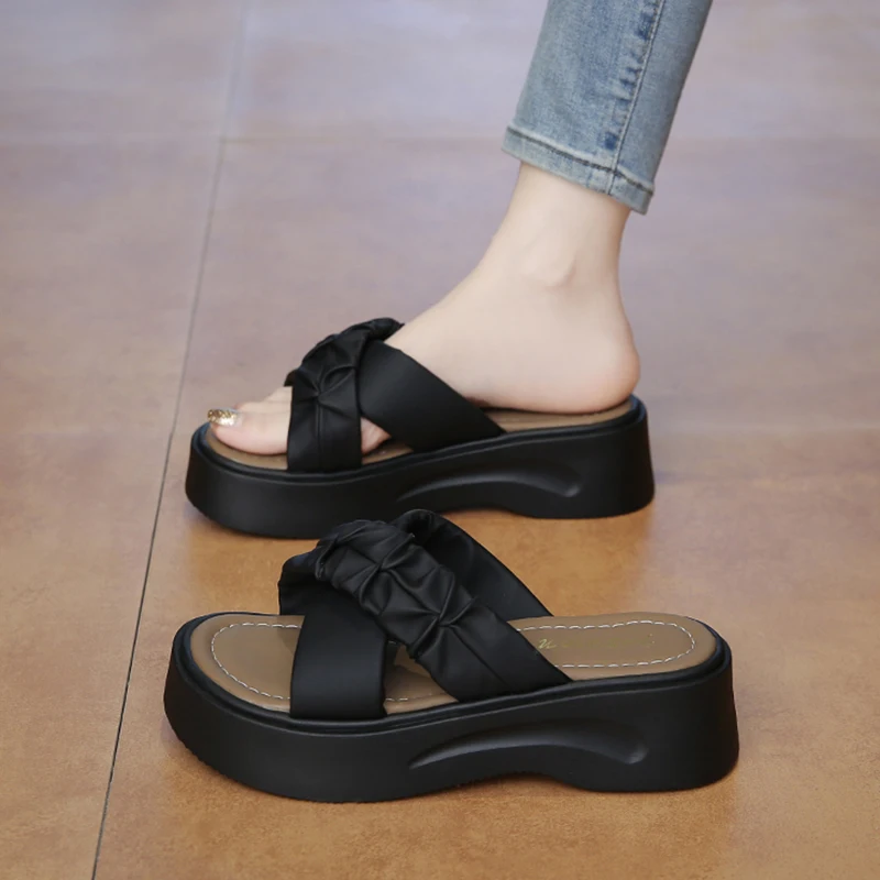 

Обувь, женские тапочки, сланцевые женские пляжные шлепанцы на платформе, 2021, сабо, мягкая резиновая римская повседневная обувь для отдыха, женские шлепанцы