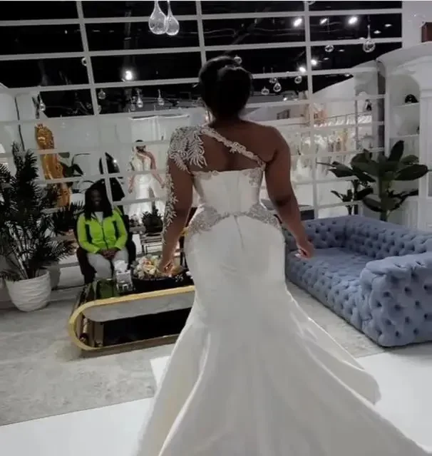 Customized  Beaded Crystals One Long Sleeves Wedding Dress With Detachable Train Satin Side Split  Bridal Gowns For Bride