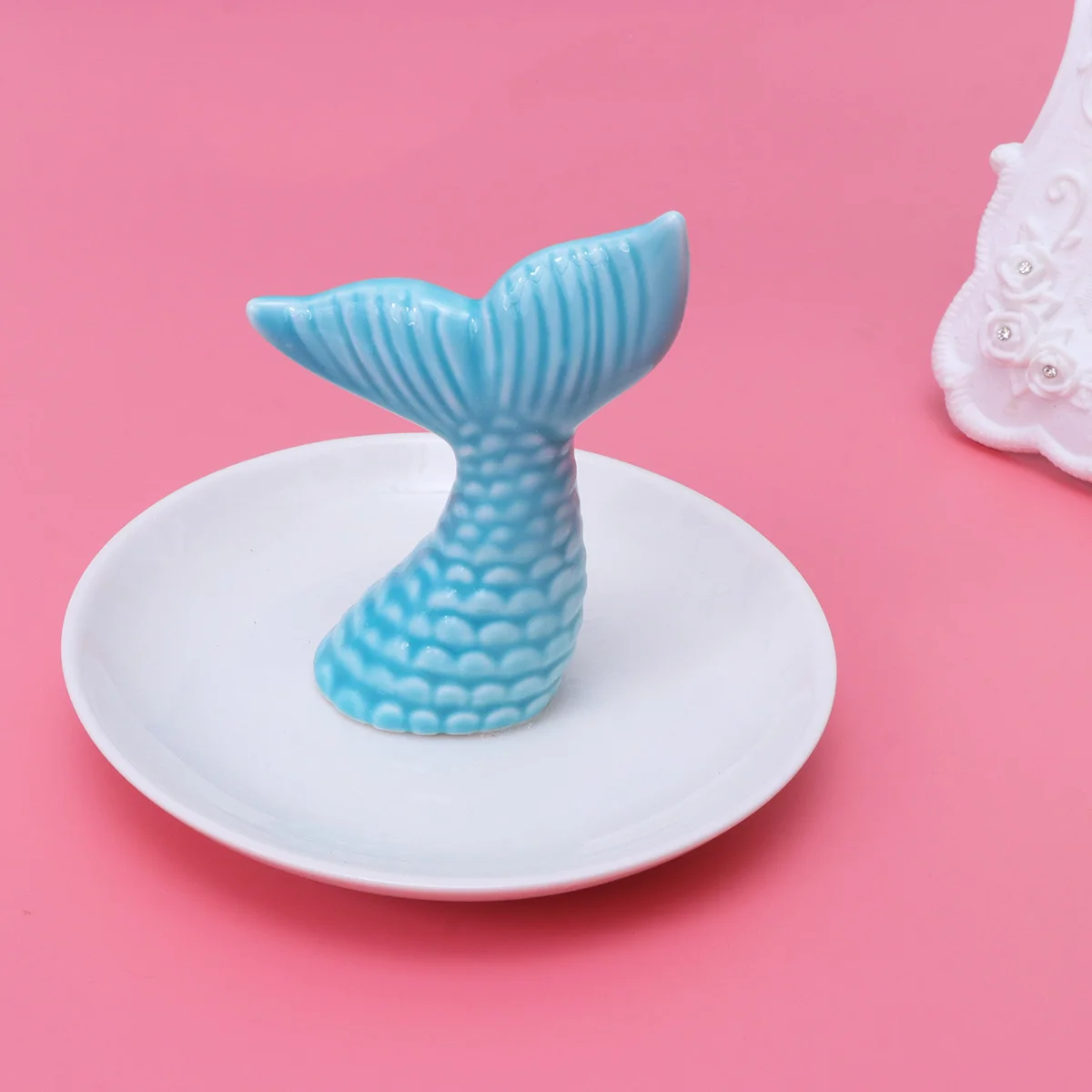 

Ceramic Electroplated Jewelry Tray Organizer Mermaid Tail Design Ring Holder for Necklace Bracelet Earring Desktop Decor Jewelry