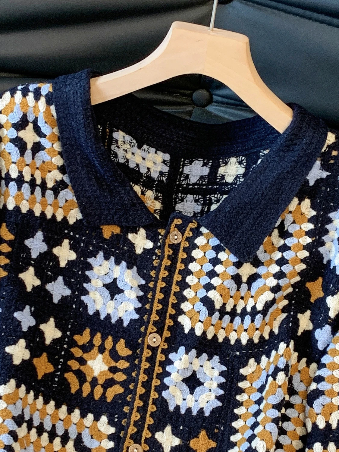 เสื้อคาร์ดิแกนไหมพรมถักลายดอกไม้แบบหลวม สไตล์ลำลองสำหรับผู้หญิง แขนยาวปานกลาง