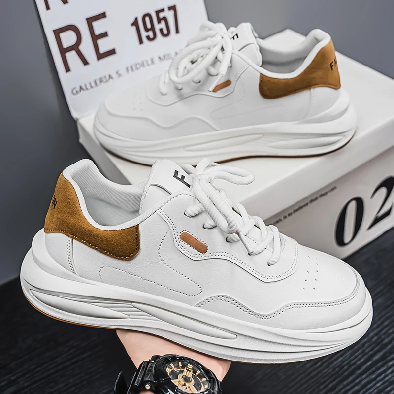 New Outdoor Casual Sports Shoes for Men Leather Fashion Non-slip Wear-resistant Four-season Men Shoes Student Trendy White Shoes