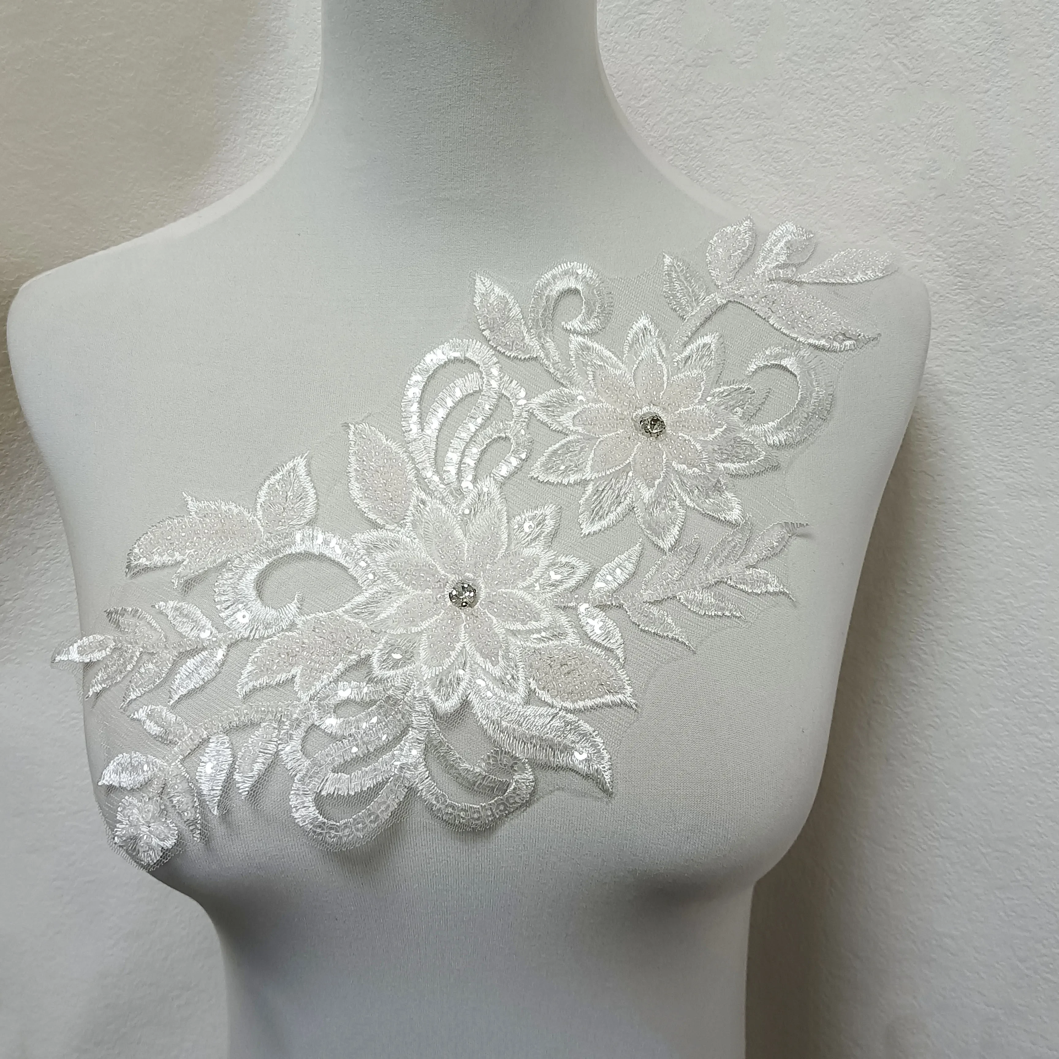 スパンコール刺embroideryマニキュアドリル,ビーズ,手描きの襟,装飾,衣類の装飾,レースアクセサリー