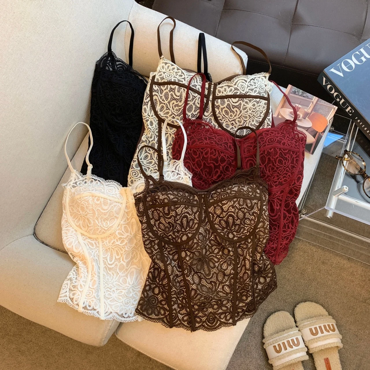 Autumn New Style Women's Slim Fit Lace Trim Camisole Tank Top with Fixed Strap Chest Pad Warm Brushed Splicing Design