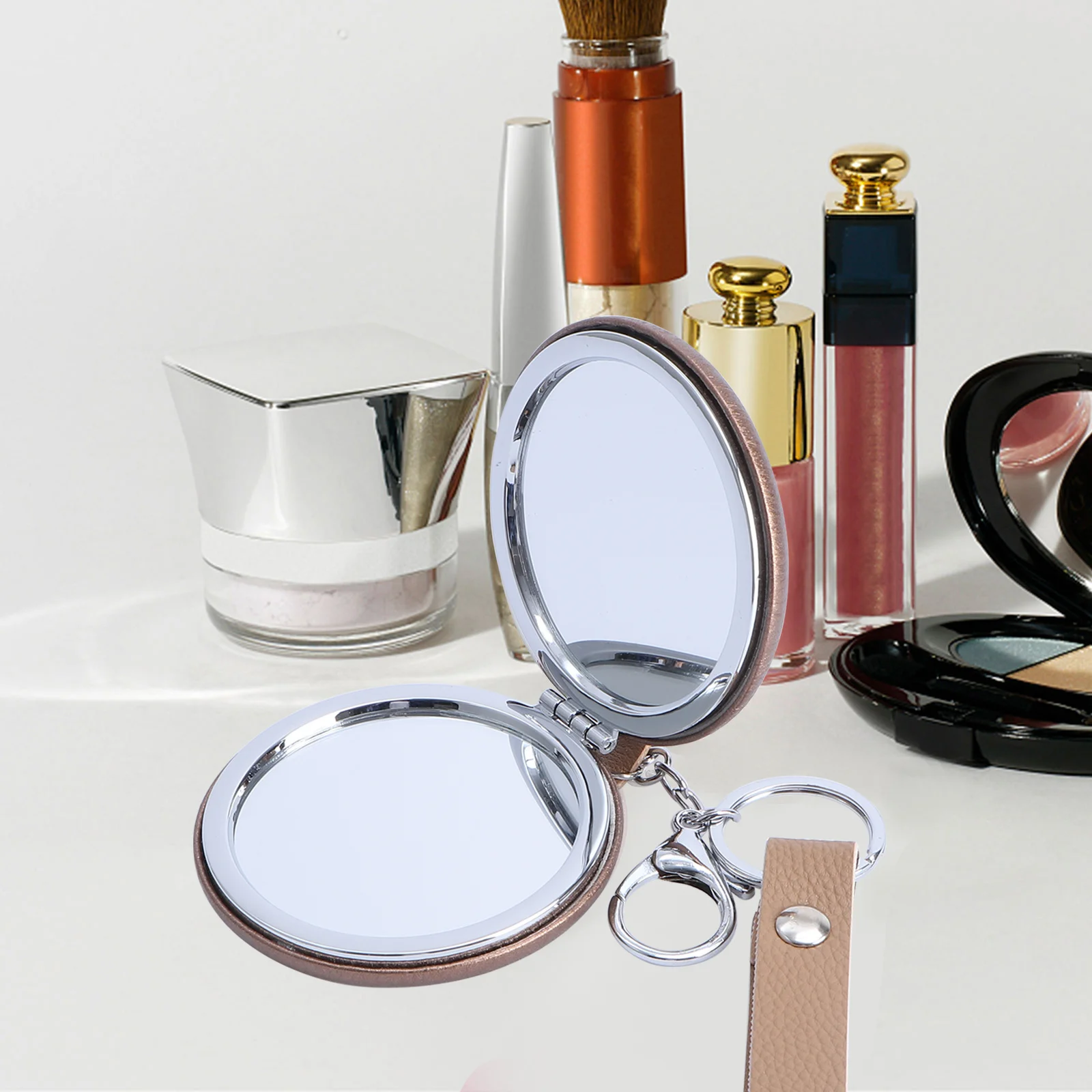 قلادة كيرينغ مرآة صغيرة محمولة عالية الوضوح لمعان مزدوج الجوانب جودة معدنية تصميم رائع مدمج ومتعدد الاستخدامات وأنيق