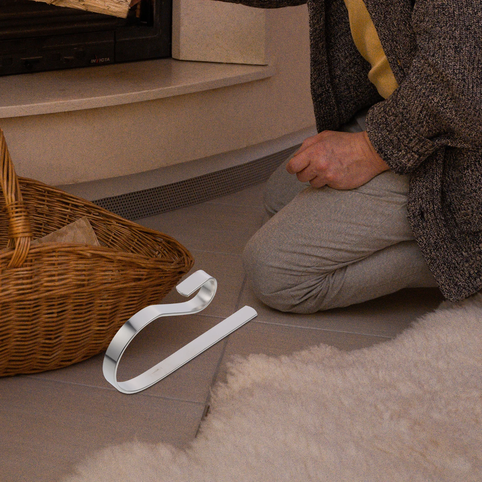 

2Pcs Iron Christmas Stocking Hangers Metal Xmas Fireplace Hooks for Gifts and Decor Christmas Stocking Hook Xmas Fireplace Hook