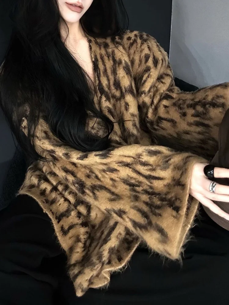 

Lu вязаный свитер с v-образным вырезом, свободный крой, женский мягкий уютный топ с ленивым морским принтом для осеннего сезона